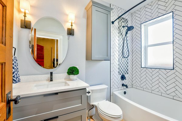How do you create a functional and stylish small bathroom in a Birmingham home?